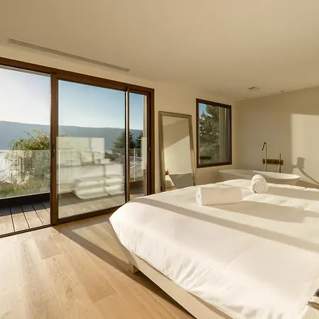 Elegance - Vue Villa